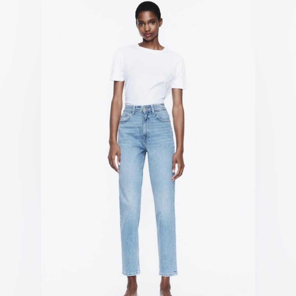 Zara highwaisted mom jeans